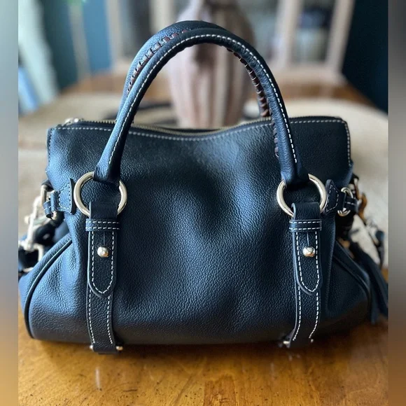 👜 Dooney & Bourke 👜 Leather Satchel, Black - Picture 2 of 7